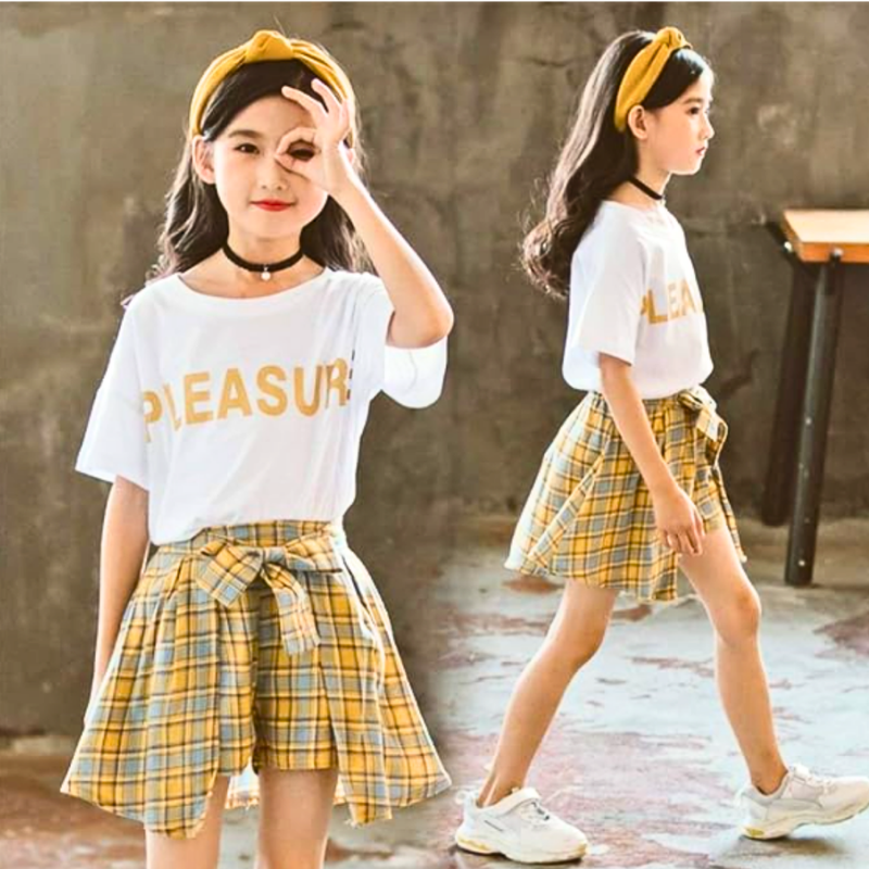 Girls Top Bottom Set Summer Girls Plaid Pleated Skirt White Letter Print Short Sleeve T-Shirt Top with Bow Skirt Outfits Clothes Set for Beach Vacation Little Girl's T-Shirt and Shorts